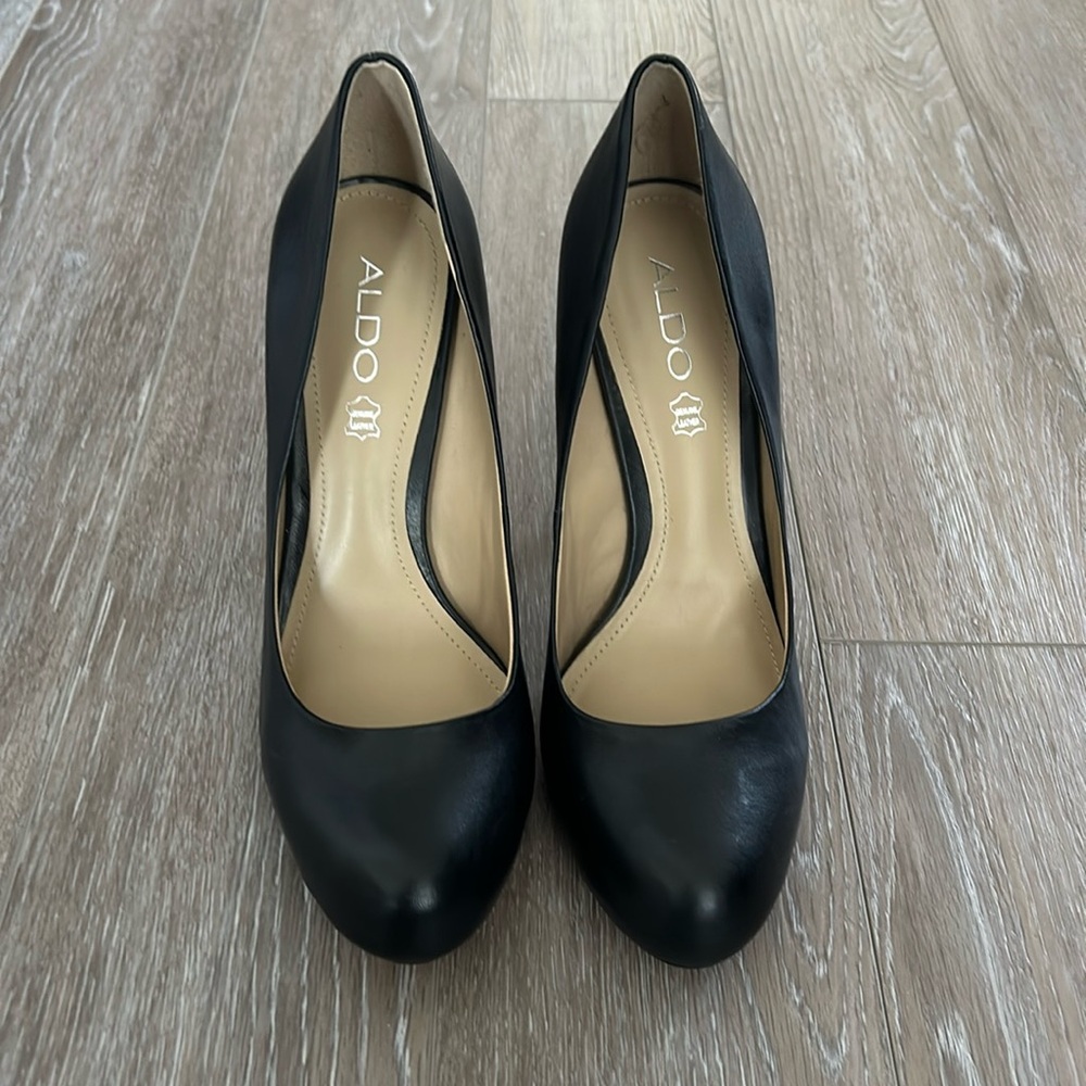 Leather Size 9 Aldo Black Pumps